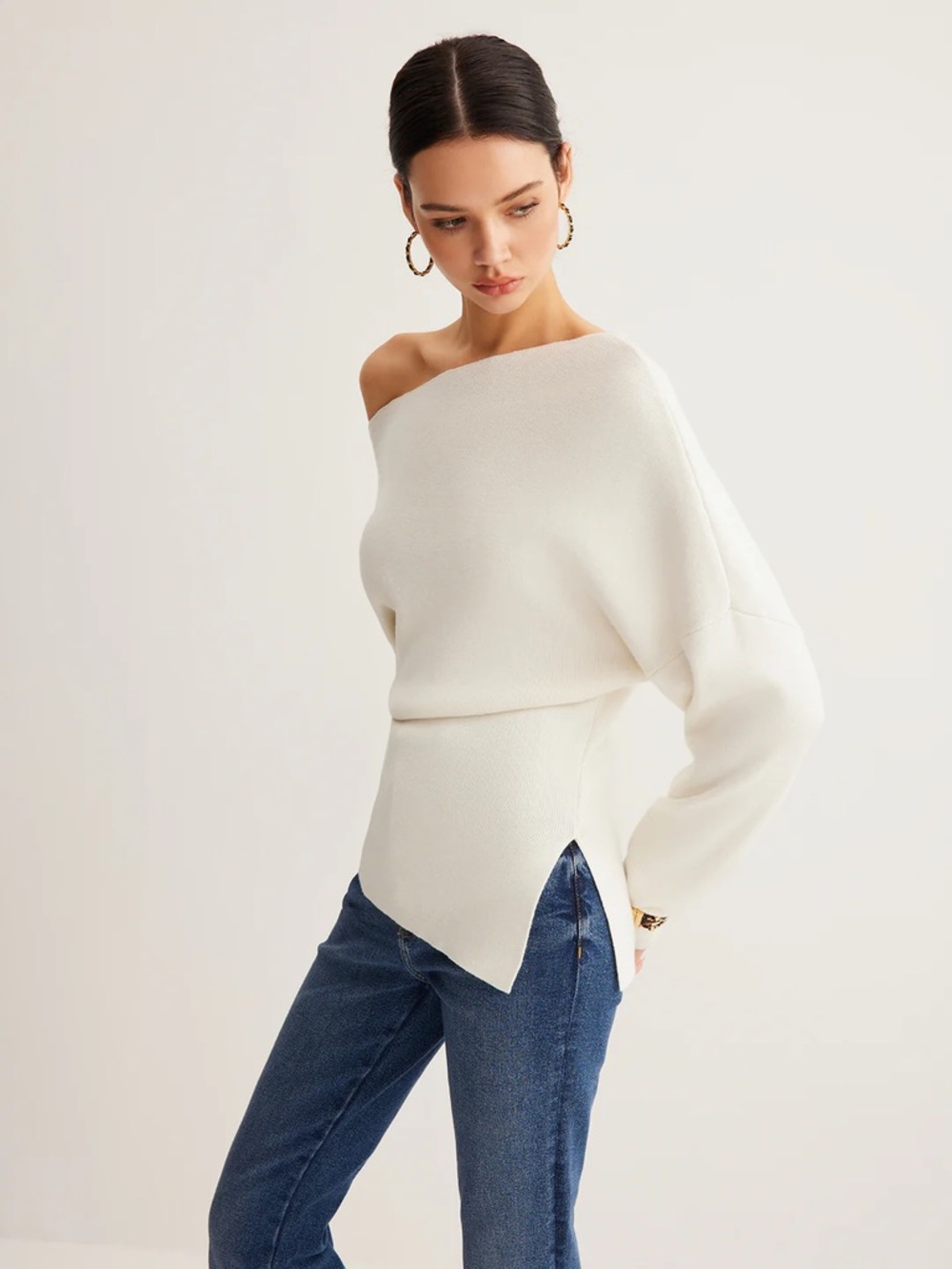 Commense Cream Off-the-Shoulder Asymmetric Sweater